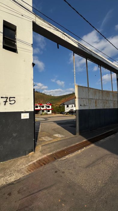 Galp�o - Aluguel - Nova Era - Juiz de Fora - MG