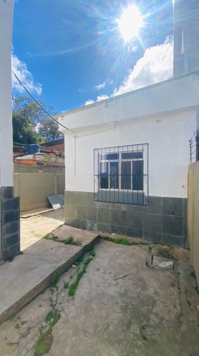 Casa - Aluguel - Grama - Juiz de Fora - MG