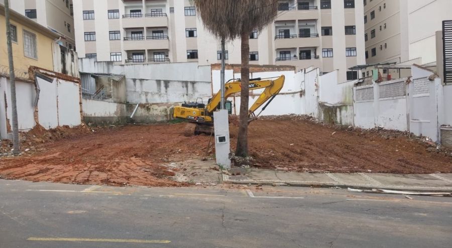 Terreno - Venda - Centro - Juiz de Fora - MG