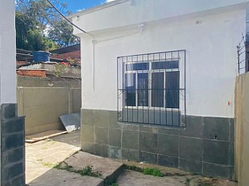Casa 2 Quartos com Entrada Individual no Grama